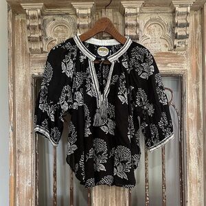 Anthropologie alamwar Walk The Earth cotton top
